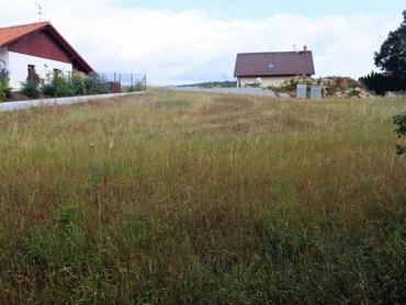 St. pozemek 1096m², Jelence