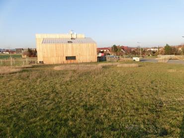 St. pozemek 864m²