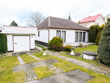 Bungalov 3+kk se zahradou, 808 m²